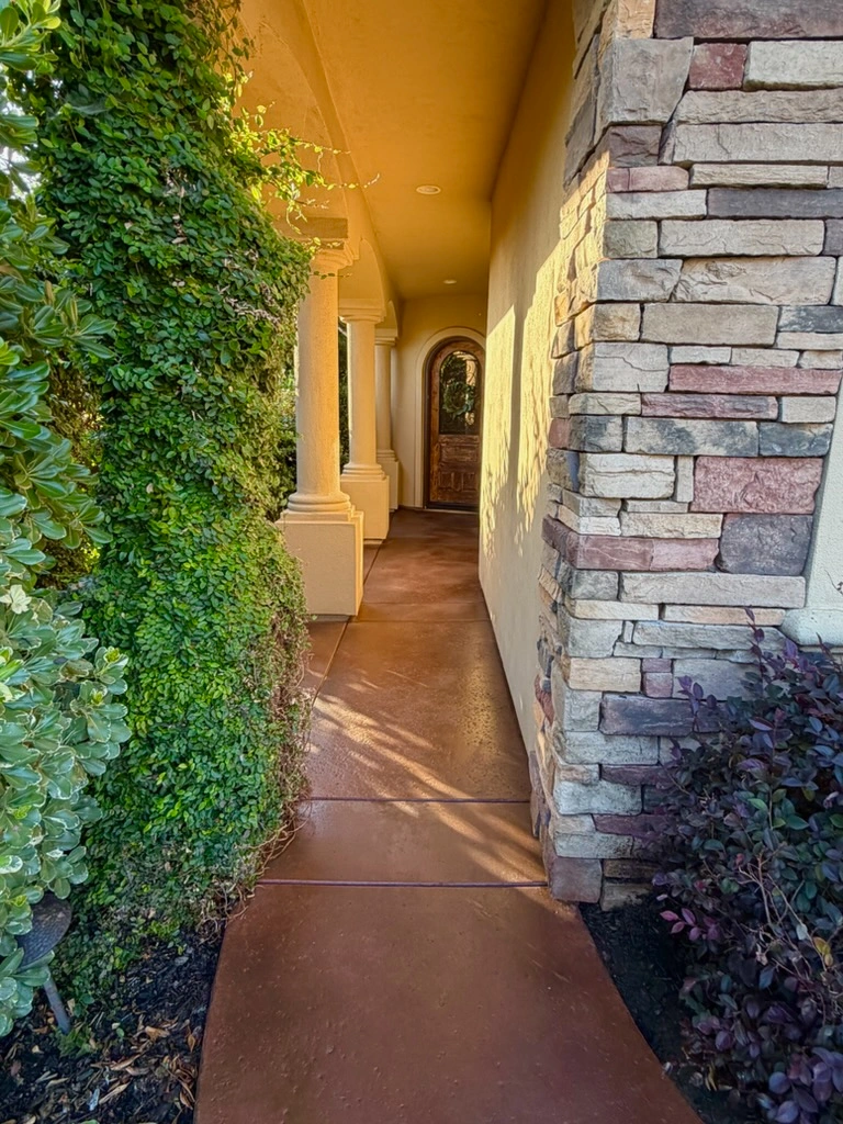 epoxy_kingz_llc_stained_concrete_2